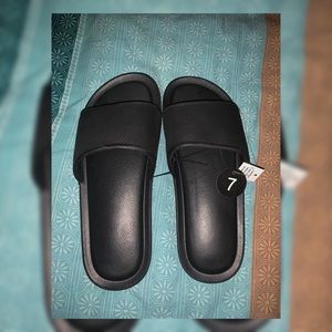 New unisex indoor/outdoor slippers